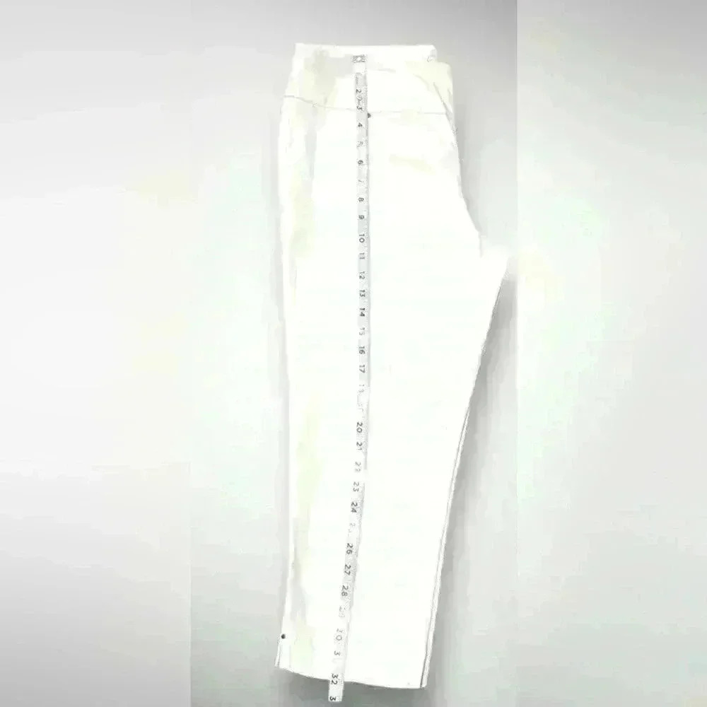 Women's White Mid Rise Pull-on Cropped Capri Pants Size 12 C Est. 1946 - Picture 4 of 8